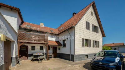 DHH mit Kamin, Garten, Terrasse, Schuppen und 2 Garagen in toller Lage