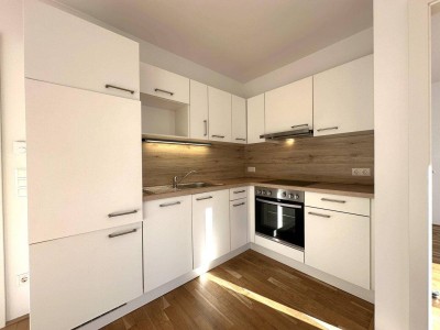 Urbanes Wohnen mit Top-Ausstattung: Moderne 2-Zimmer-Wohnung mit Loggia