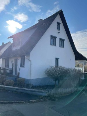 Einfamilienhaus mit großem Garten und Carport in Ruppertenrod!