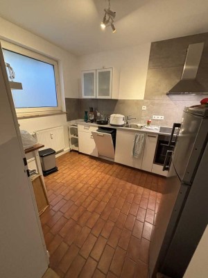 Auf 2 Jahre befristete 2-Zimmer Souterrain Wohnung in Mülheim Heißen