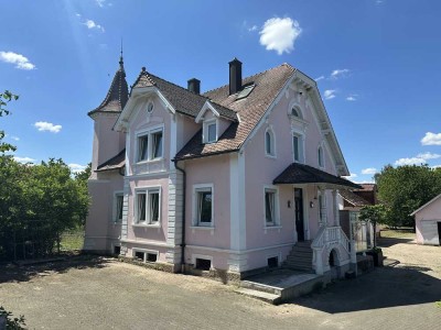 Einzigartiges Ein-/Zweifamilienhaus mit vielen Möglichkeiten - Sehr gut für Pferdehaltung geeignet