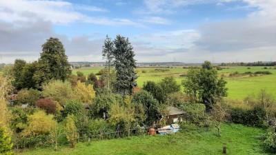 Zeigen Sie sich von Ihrer schönsten Seite! Begeisternde DG-Maisonette mit super Grünblick!