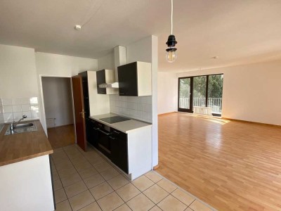 Lichtdurchflutete 3-Zi-Wohnung in ruhiger und grüner Zentrallage