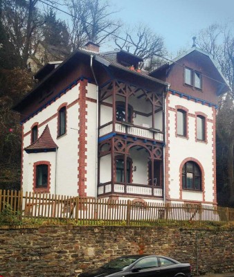 Kleine, schöne Single-Wohnung im 1. Obergeschoss in sanierter Jugendstil-Villa in Bad Ems