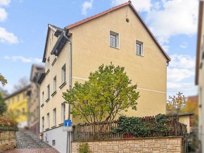 Charmantes Stadthaus mit Einliegerwohnung und großzügiger Maisonette in Weida