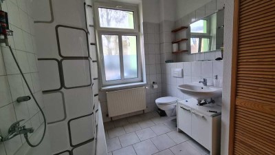2-Zimmer-Wohnung mit Einbauküche und Gartennutzung in ruhiger Lage