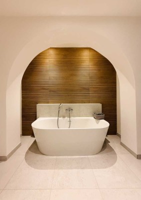 Historisches Flair trifft modernes Wohnen: 3-Raum-Wohnung [Stellplatz, Smart-Home]