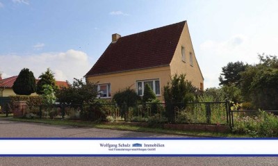 Charmantes Einfamilienhaus mit wunderschönem Garten und viel Gestaltungspotential