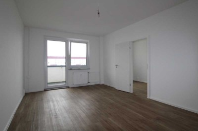 Frisch renovierte 3 Zimmer mit Ausblick * Südbalkon * Aufzug!