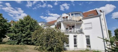 Wurzen*  geräumige 3 Zimmer-Wohnung * Laminat* Tageslichtbad Balkon