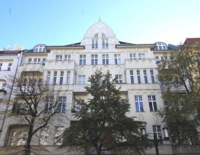 ✨ Charmante Altbauwohnung mit Balkon – Lichtdurchflutetes Wohnen im Herzen von Wilmersdorf