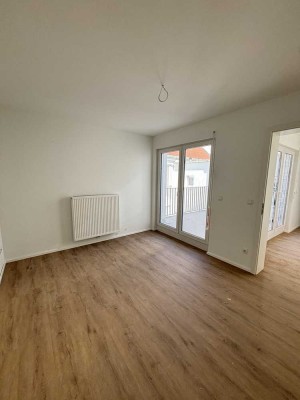 ERSTBEZUG: Hochwertige 3-Zimmer-Terrassenwohnung mit EBK