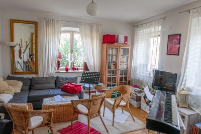 schönes Haus mit Garten: 2 Zimmer in luxuriöser WG