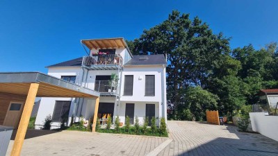 Sonnige 2-Raum-EG-Wohnung mit EBK, Terrasse und Garten