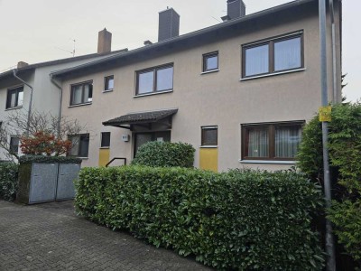 Das Schnäppchen,,,,Charmante 2,5-Zimmer-Erdgeschosswohnung mit Loggia und Tiefgaragenstellplatz