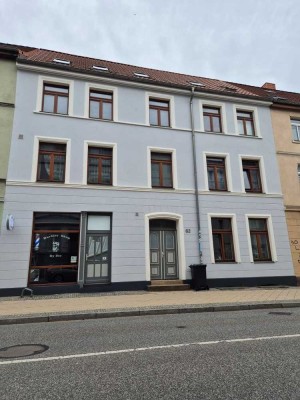 Schöne 2-Zimmer-Wohnung mit Fußbodenheizung in der Schelfstadt zu mieten!