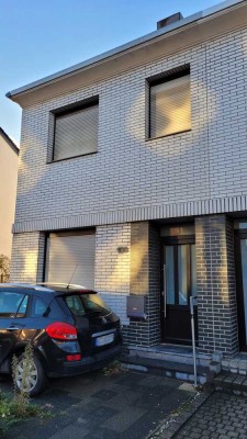 REIHENENDHAUS IN KOHLSCHEID SUCHT NEUEN EIGENTÜMER !
