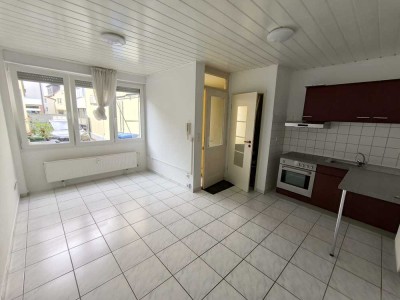 Gepflegtes Appartement mit eigenem Eingang und EBK in Pfungstadt