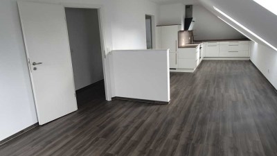 Schöne 2-Zimmer-DG-Wohnung mit Einbauküche in Wienhausen / Oppershausen, für Gartenliebhaber