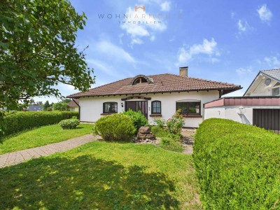einzigartiges Einfamilienhaus mit Schwimmbad in Tiefenbronn