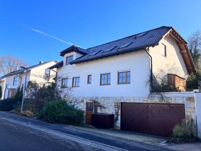ZUM TOP PREIS!  284 m² grosses Einfamilienhaus mit 10 Zimmer`* Gute Lage * In direkter Waldnähe! *