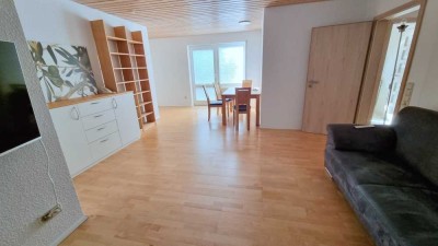 Perfekt für Singles! Stilvolle 2,5-Zimmer-Wohnung mit Terrasse – möbliert und sofort bezugsbereit