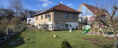 Einfamilienhaus mit Einliegerwohnung in ruhiger Lage