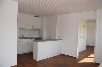 2 Zi.-Erdgeschosswohnung mit 51,5m² Wfl. und EBK in wunderschöner Lage