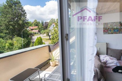 Zuhause ankommen in Worblingen! Vermietete 3 Zi.-Whg. im DG mit Balkon, Küche und 3 Stellplätzen