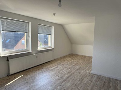 4 - Zimmer Dachgeschosswohnung in Garbsen / OT Osterwald zu vermieten