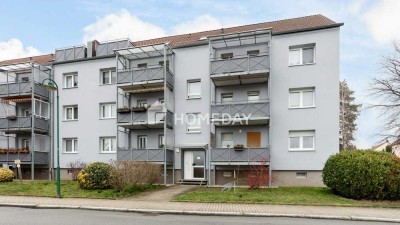 Großzügig & gemütlich: schöne Dachgeschosswohnung mit Balkon & Stellplatz – ruhiges Wohnen in Borna