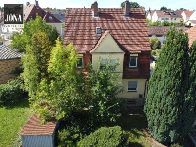 Einfamilienhaus mit großem Sanierungspotenzial in zentraler Lage