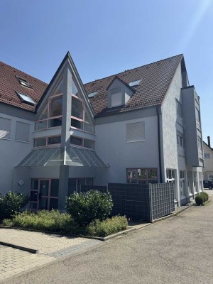 Gepflegte 3 - Zimmer - Maisonette-Wohnung mit Loggia und Stellplatz