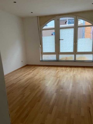 Helle 1-Zimmer-Wohnung in charmantem Altbau