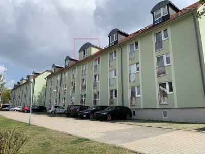 ruhige 1-Zimmer-DG Studenten Wohnung NEUE EBK in Freiberg