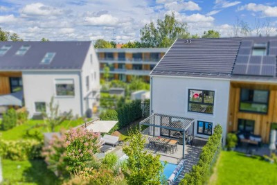Traumhaftes Reiheneckhaus der Extraklasse mit Pool in Schondorf am Ammersee