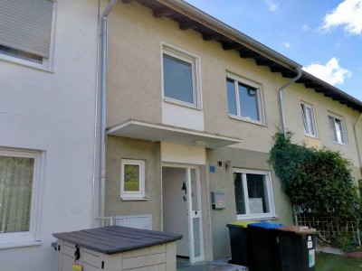 Zentrales & ruhig gelegenes Reihen Haus RMH Handwerker Eigentum 113m² von privat Provisionsfrei!