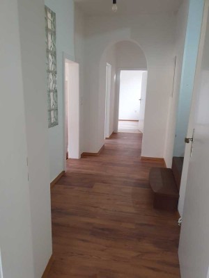 980 € - 100 m² - 3.5 Zi.