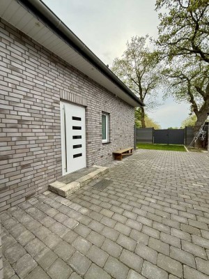 Schöne Neubau-Doppelhaushälfte mit Einbauküche im Neubaugebiet von Peine  in Randlage!