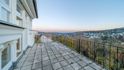 Exklusive Dachgeschosswohnung mit Terrasse und beeindruckendem Fernblick – ca. 211,36m² Wohnfläche