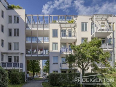 ProEigentum: lichtdurchflutete, bezugsfreie 2-Zi.-ETW mit EBK, Balkon, TG-Stellplatz in Bogenhausen