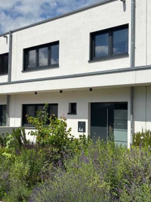 Neubau: EFH mit Garten in bevorzugter Lage, Lev.-Opladen, nahe Wald und Wupperaue