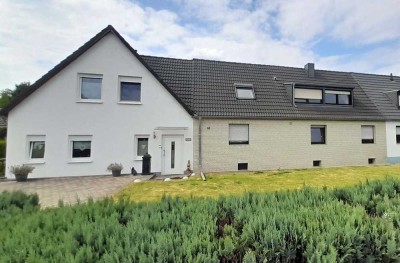 Mehrgenerationenhaus zum Ausbau geeignet, plus Tolles Einfamilienhaus Bj. 2008