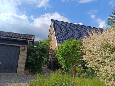 Gepflegtes und freistehendes 5-Zimmer-Haus mit gehobener Ausstattung und EBK in Löhnhorst