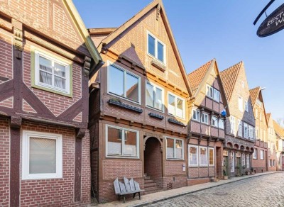 Ein Stück Lauenburger Geschichte  – stilvoll saniertes Fachwerkhaus in Altstadtlage