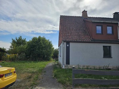 Zwangsversteigerung ! Doppelhaushälfte mit Garten in ruhiger Lage