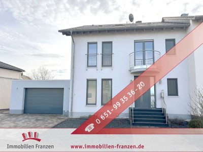 Fisch: energieeffiziente, moderne DHH, BJ 2010, ca. 200 m² Wohnfläche, mit PV-Anlage, Garten und Gar