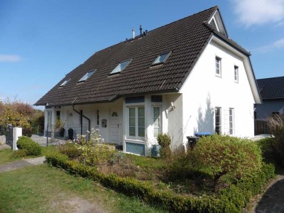 gepflegte 3,5-Zimmer-Doppelhaushälfte in ruhiger Ortsrandlage