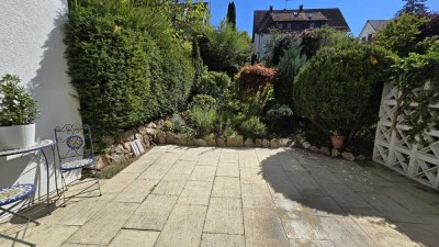 Reihenmittelhaus mit Terrasse, Garten, Garage und Stellplatz freut sich auf neue Familie!