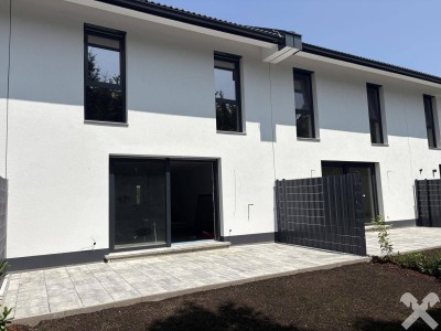 NEUBAU - ERSTBEZUG! Sonniges Reihenhaus in traumhafter Ruhelage